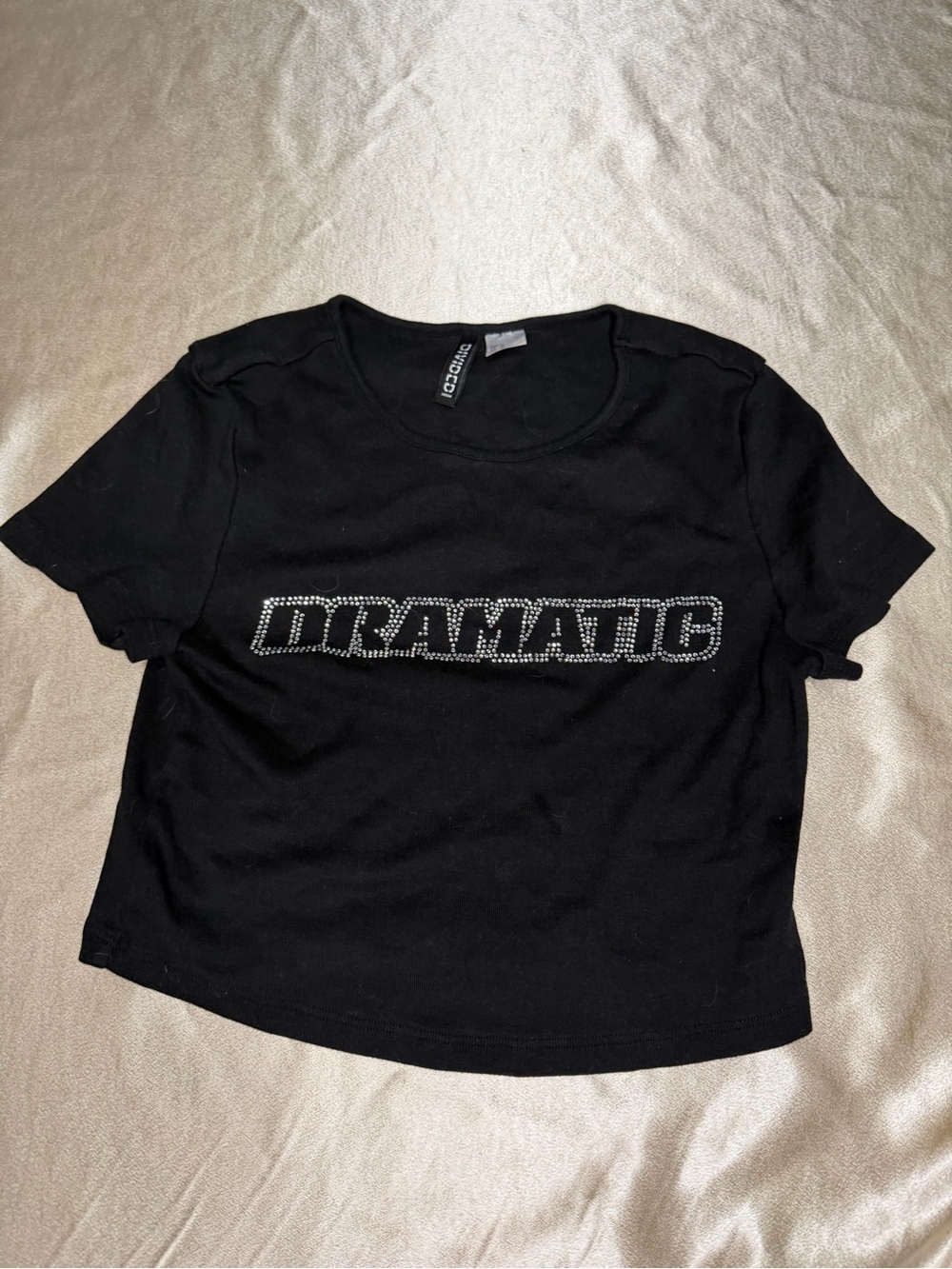 H&M Divided Black "Dramatic" Rhinestone  Y2K Graphic Crop Top Baby Tee Size M